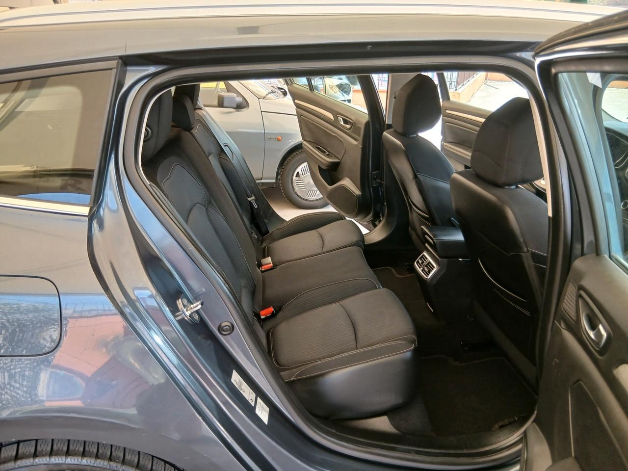 Renault Mégane sw 1.5 dCi 110 CV AUTOMATICA FUL 19