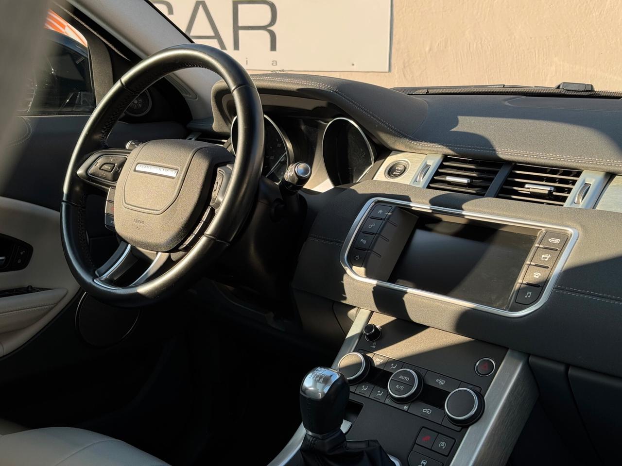 Land Rover Range Evoque 2.0 TD4 150 cv 5p. Pure