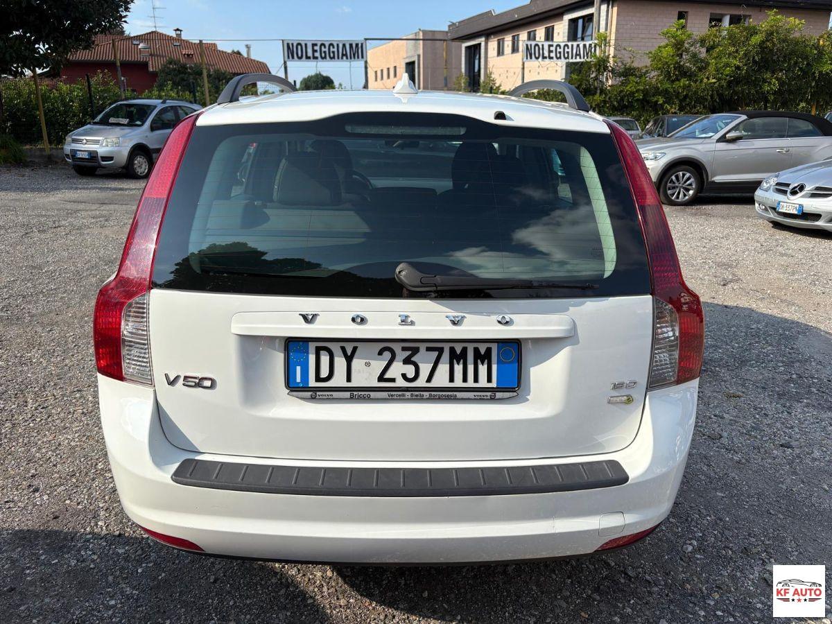 VOLVO - V50 1.6d drive R-design-POCHISSIMI KM