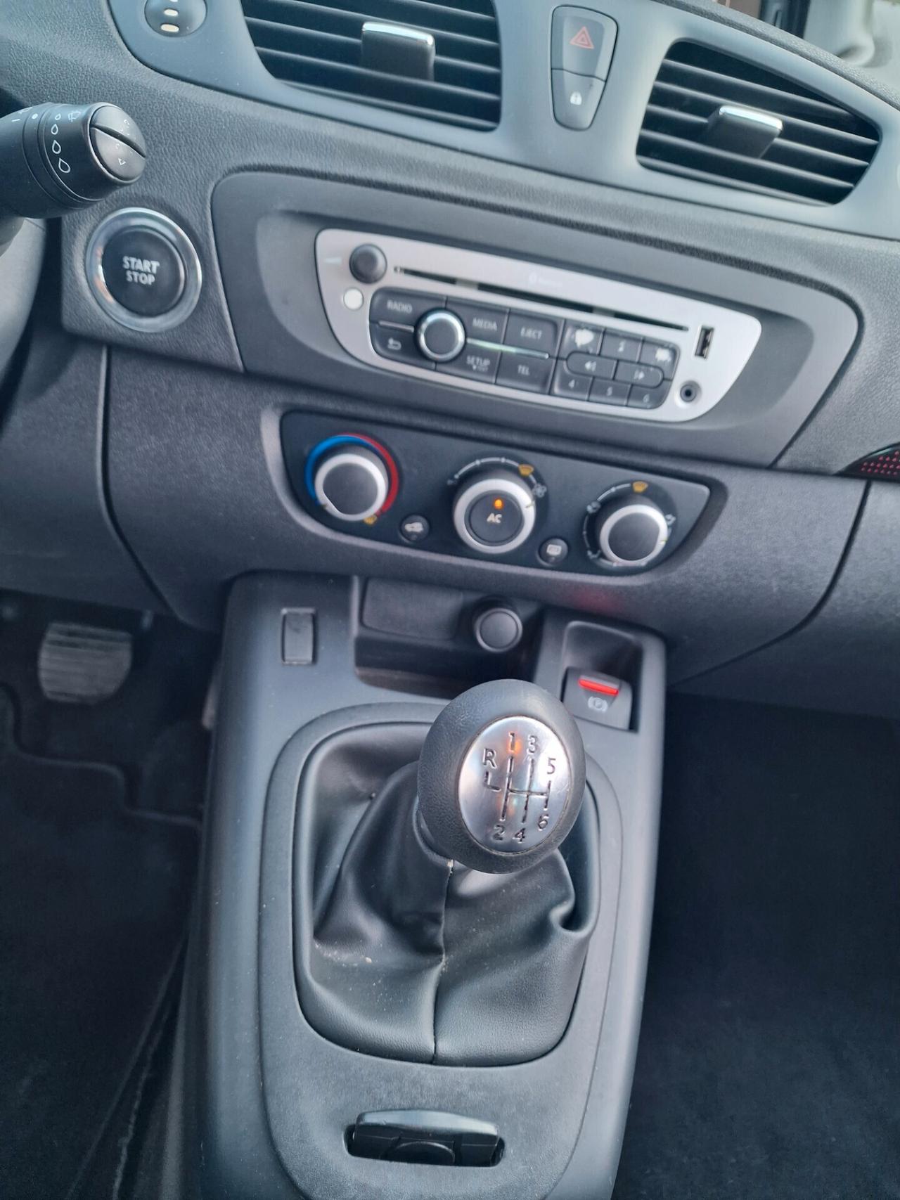 Renault Scénic XMod 1.5 dCi 110CV - 2013