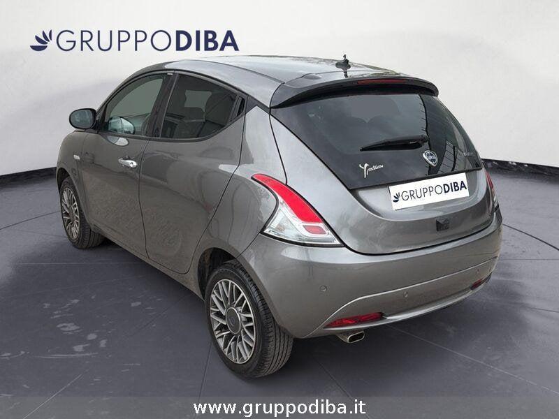 Lancia Ypsilon III 2021 1.0 firefly hybrid Gold Plus s&s 70cv 5p.t