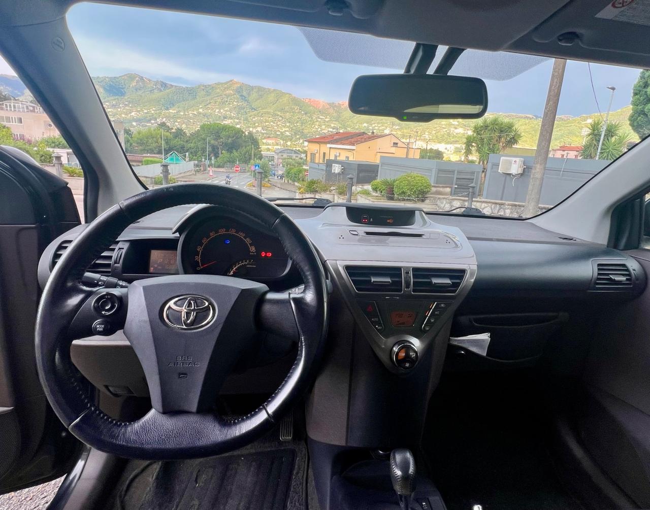 Toyota iQ 1.0 Cambio Automatico