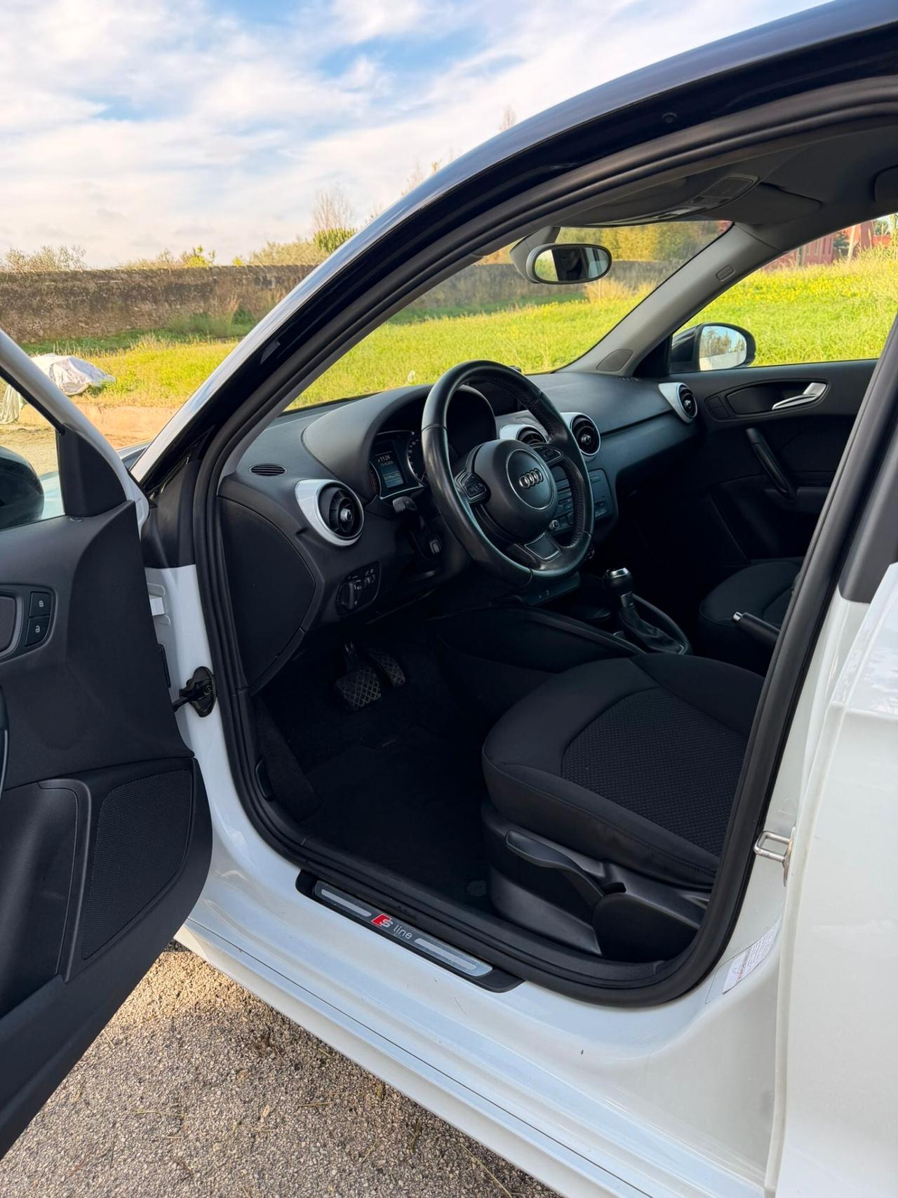 Audi A1 1.6 TDI S tronic line edition