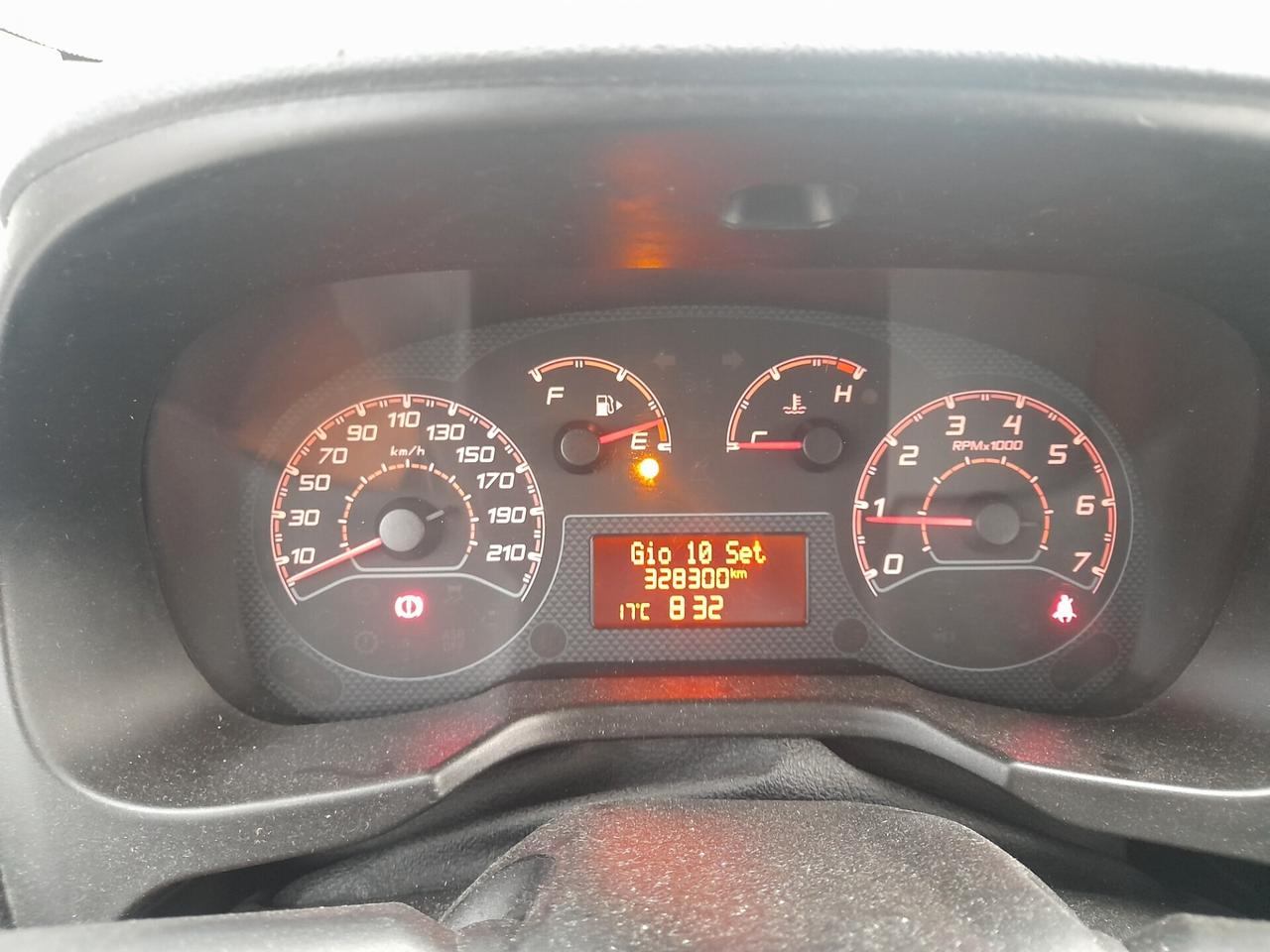 Fiat Fiorino 5 posti