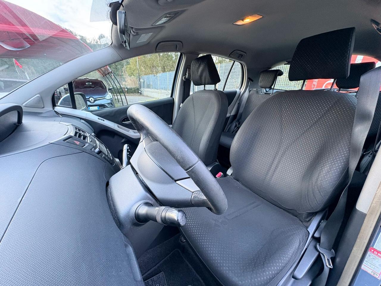 Toyota Yaris 1.0 5 porte Sol