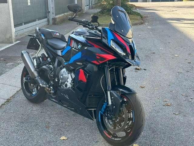 BMW M 1000 XR M. COMPETITION FULL CARBON KM 2.200 IVA ESPOSTA!!!