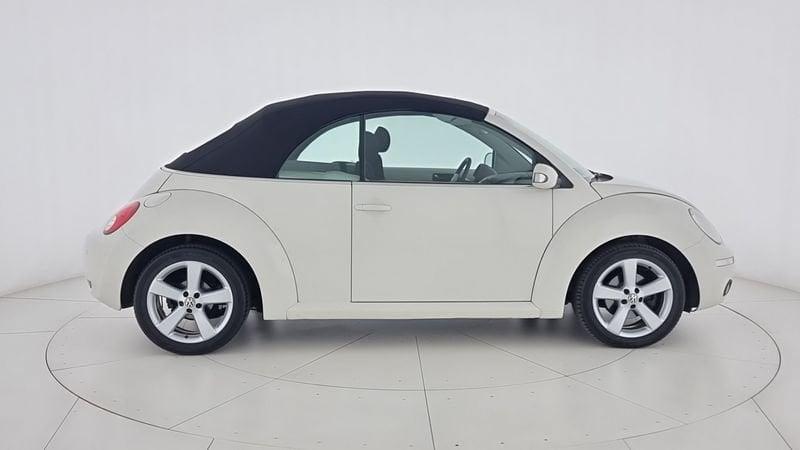 Volkswagen New Beetle 2.0 Cabrio Automatico