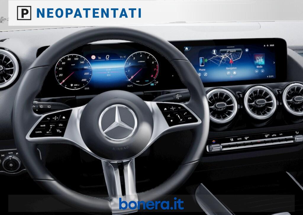 Mercedes GLA 180 180 Progressive Advanced Plus 7G-DCT