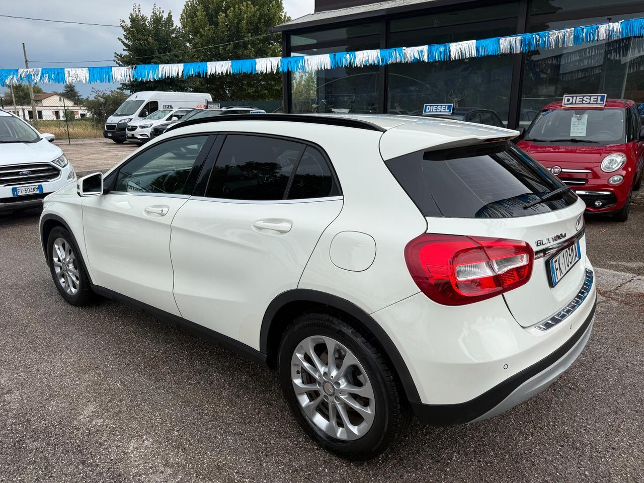 " DA VETRINA " Mercedes-benz GLA 180 d Business