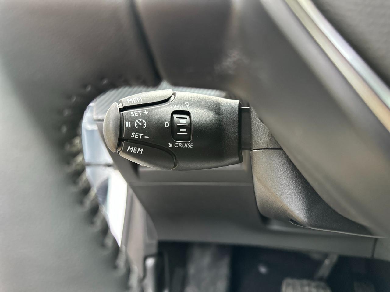 PEUGEOT 208 II 2023 - 208 1.2 hybrid Allure 145cv e-dcs 6