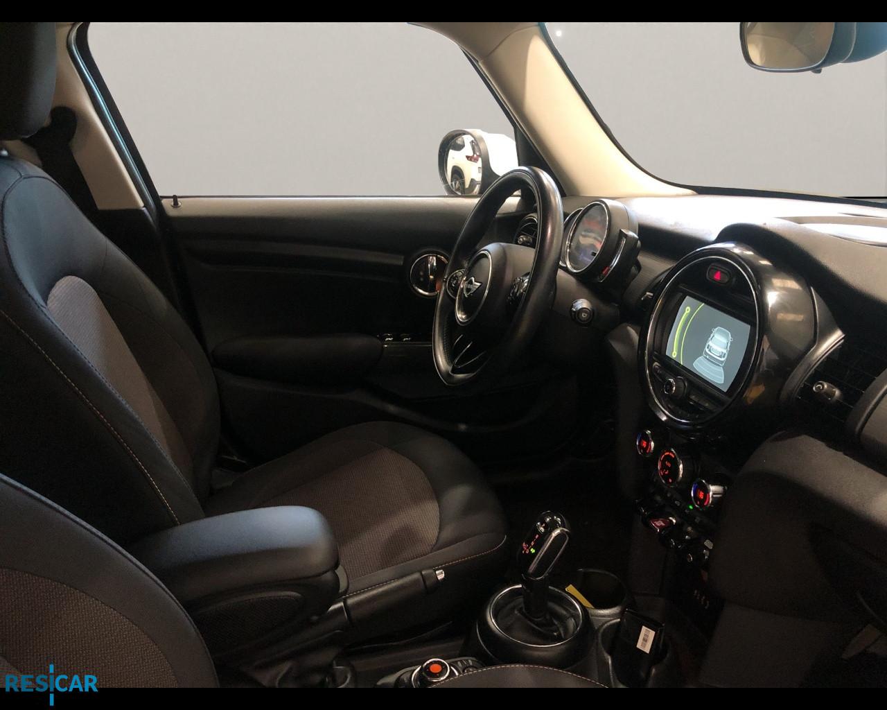 MINI Mini 5p 1.5 Cooper D Business auto