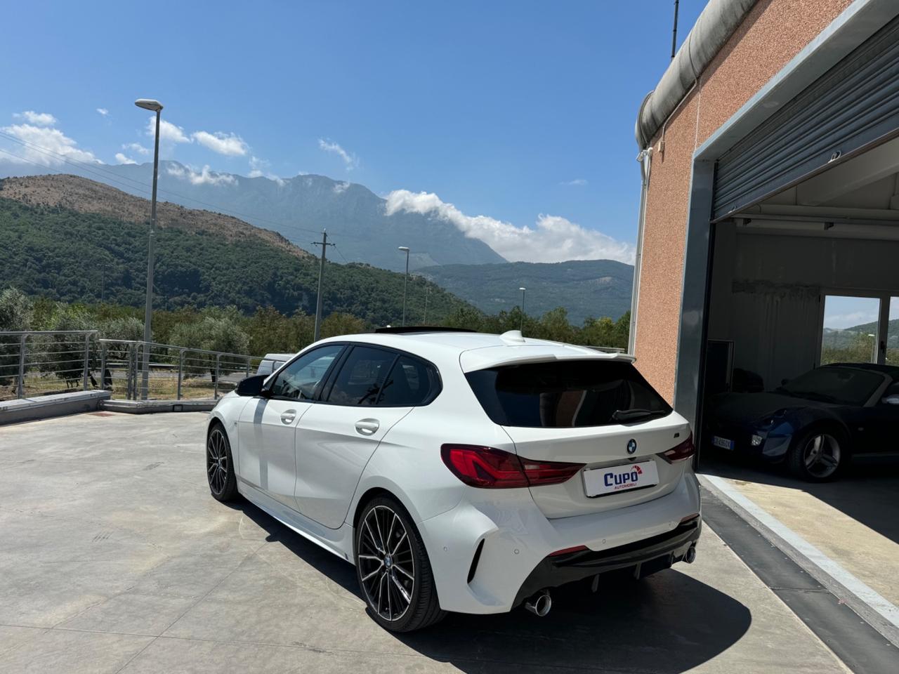 Bmw 118 118d 5p. Msport