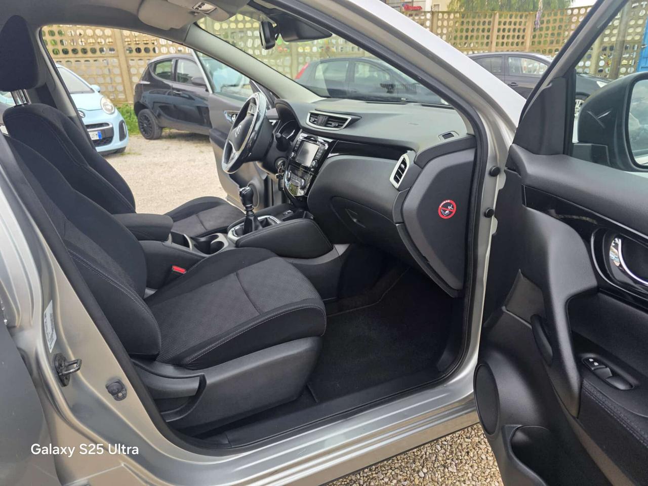 Nissan Qashqai 1.5 dCi DPF Tekna 2014