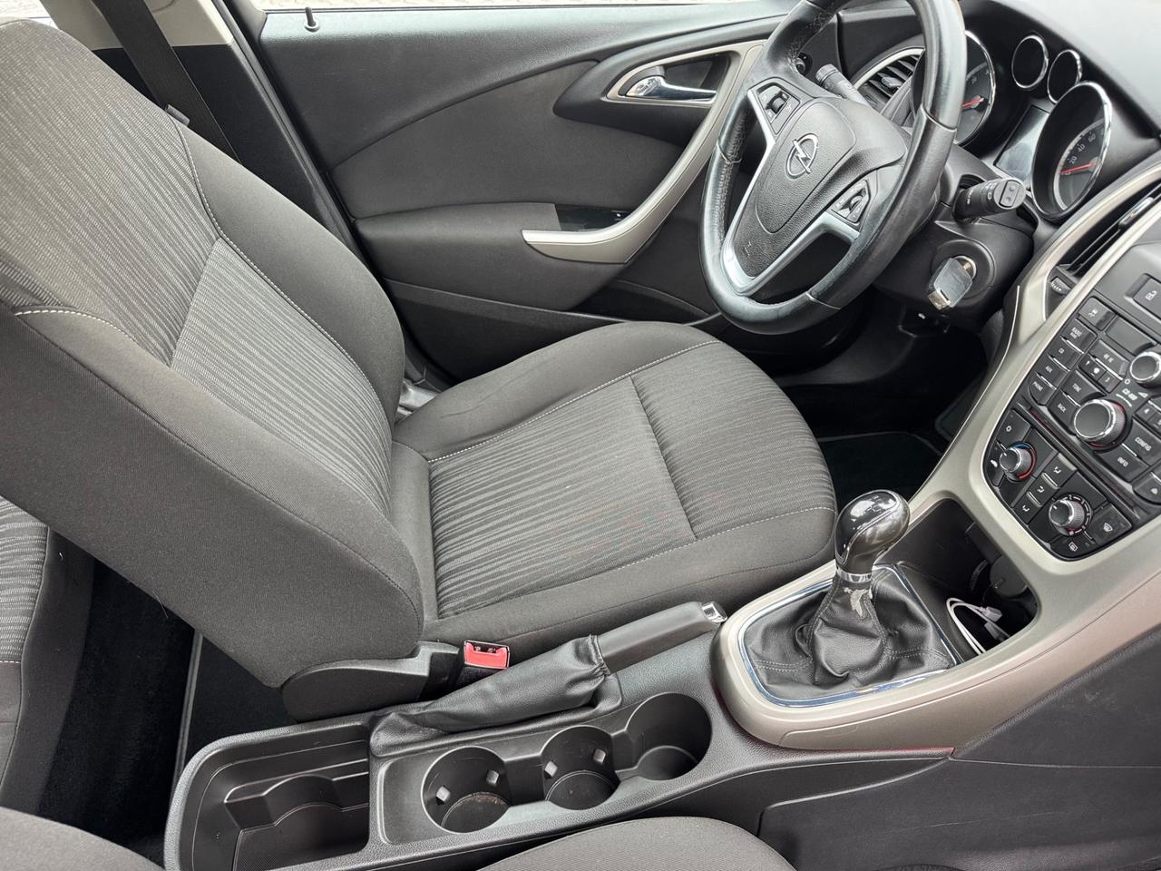 Opel Astra 1.6 115CV 5 porte Cosmo