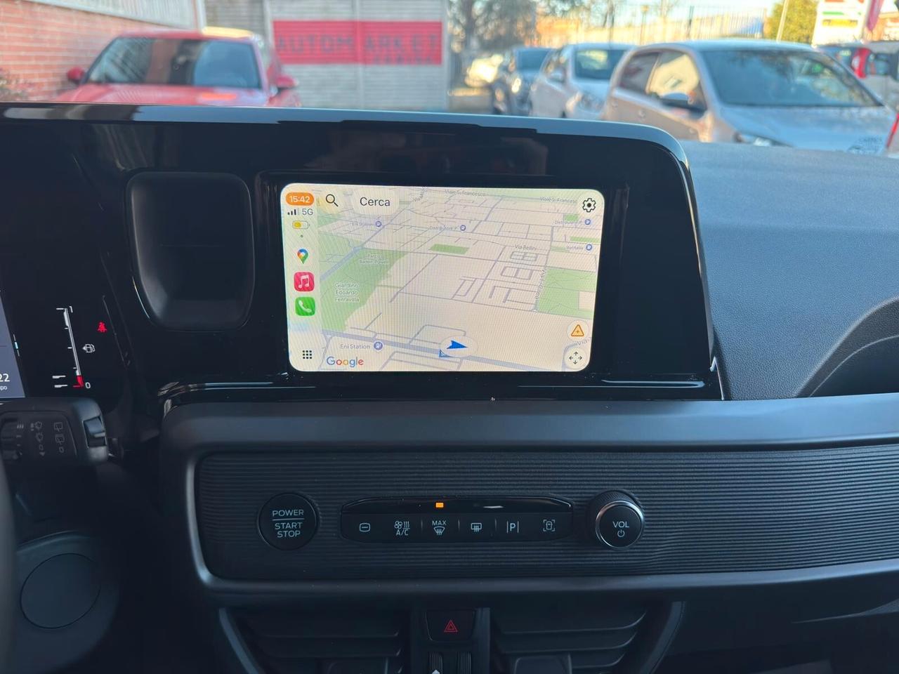 Ford Tourneo Courier 1.0 EcoBoost 125cv Powershift Titanium