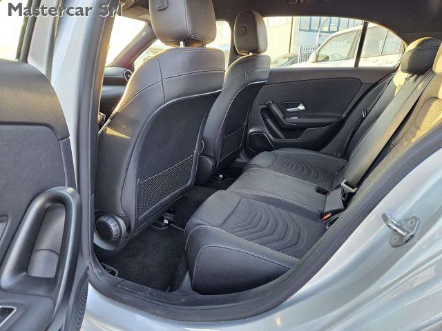MERCEDES-BENZ A 250 e eq-power Business Extra auto - GC736ZY
