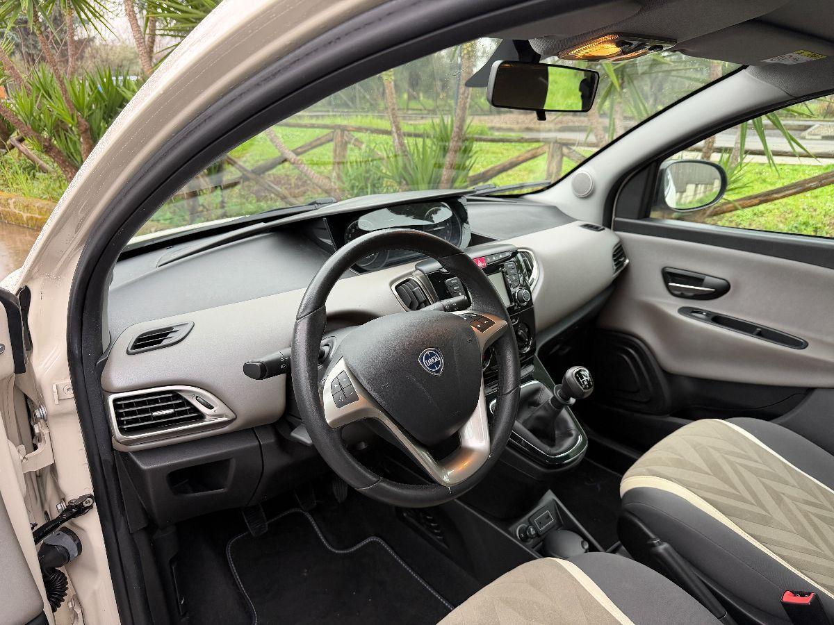 LANCIA - Ypsilon - 1.2 69 CV 5p. GPL Ecochic Gold