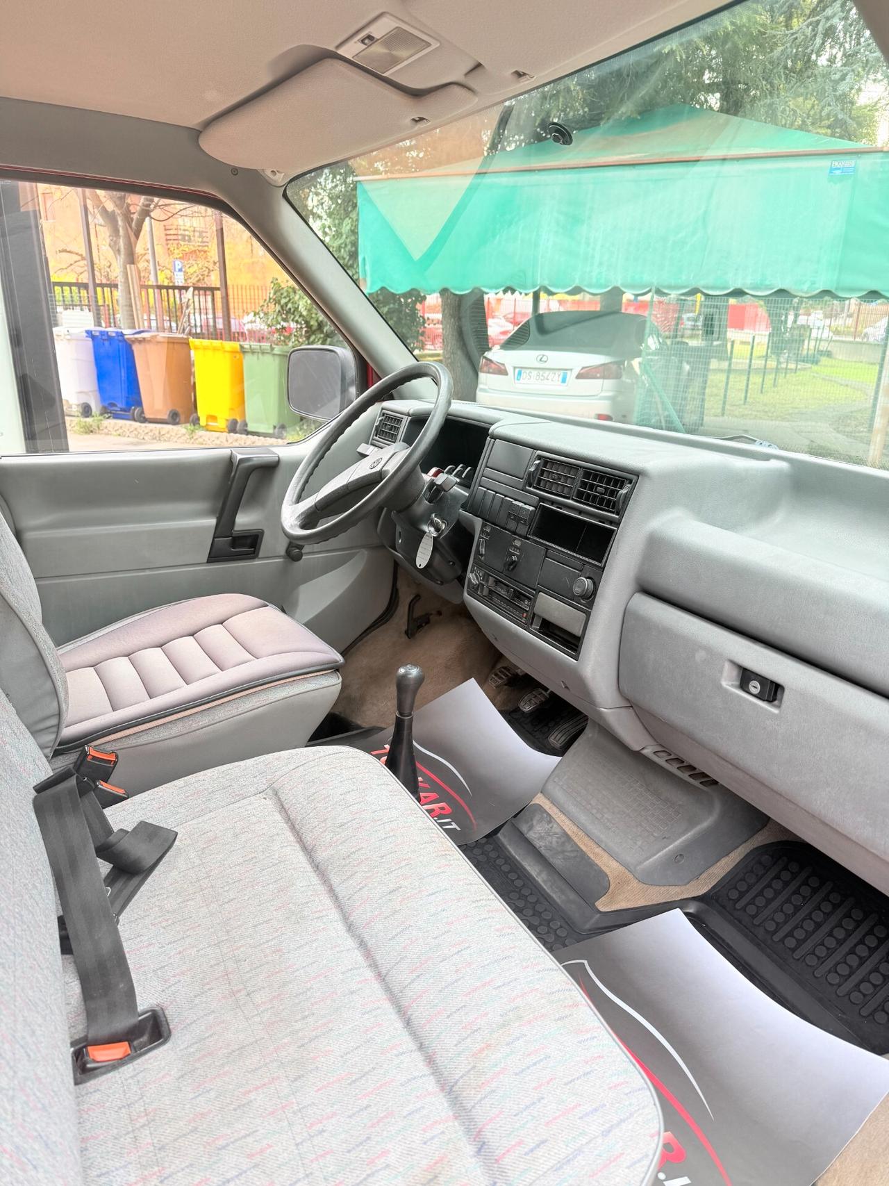 Volkswagen Transporter 2.5 cat Caravelle