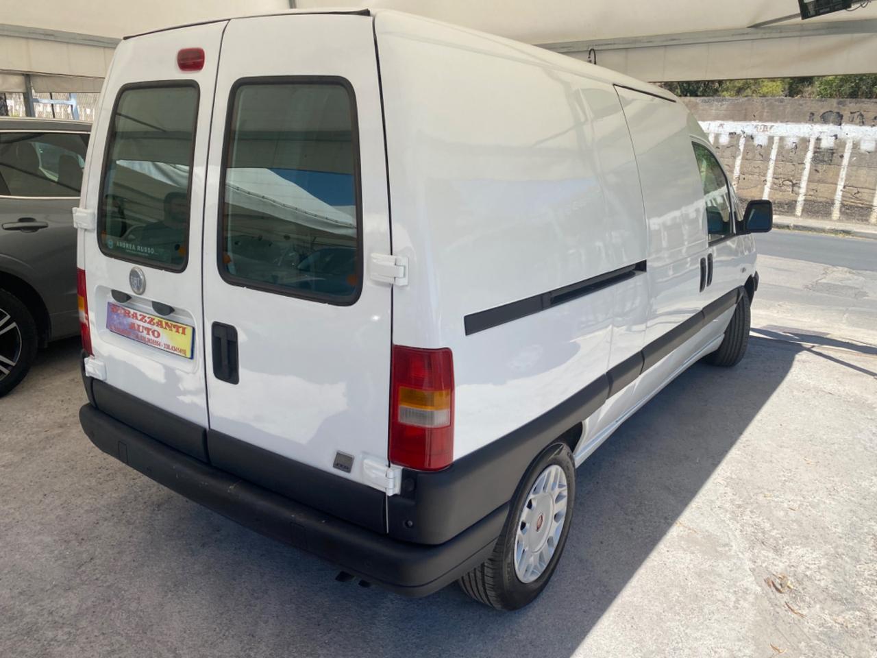 Fiat Scudo 2.0JTD110cv MAXI PASSO LUNGO KM0 2007