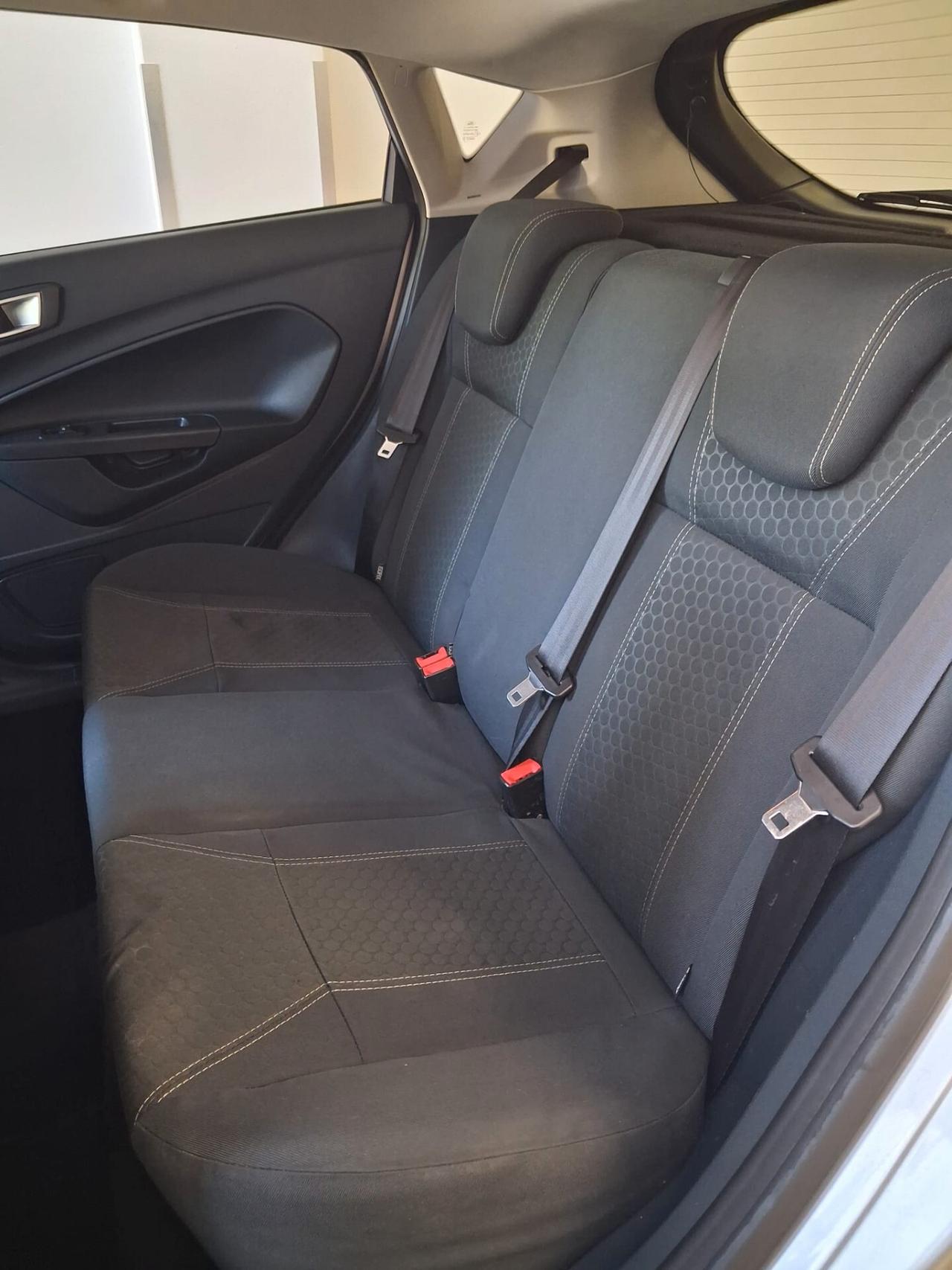 Ford Fiesta 1.4 5 porte Bz.- GPL Titanium