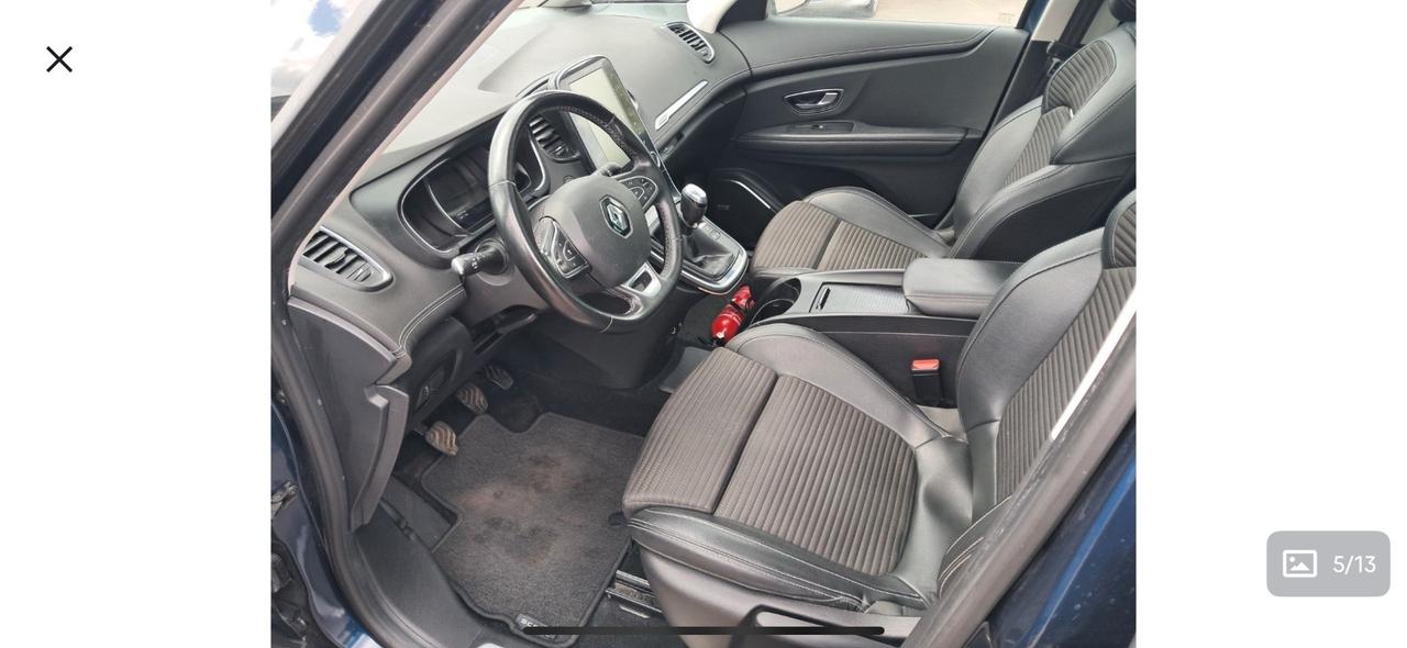 Renault Grand Scenic 7 posti 5 anni di garanzia