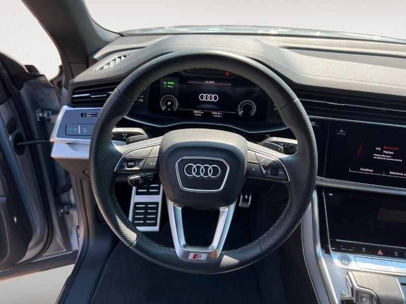 Audi Q8 SUV 55 TFSI e quattro tiptronic S line edition