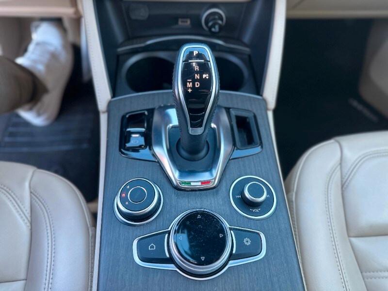 ALFA ROMEO Stelvio Stelvio 2.2 Turbodiesel 210 ...