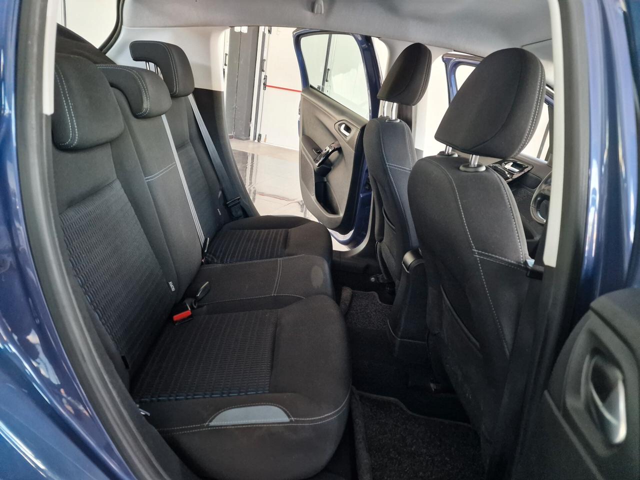 Peugeot 208 1.6 e-HDi 115 CV Stop&Start 5 porte Allure