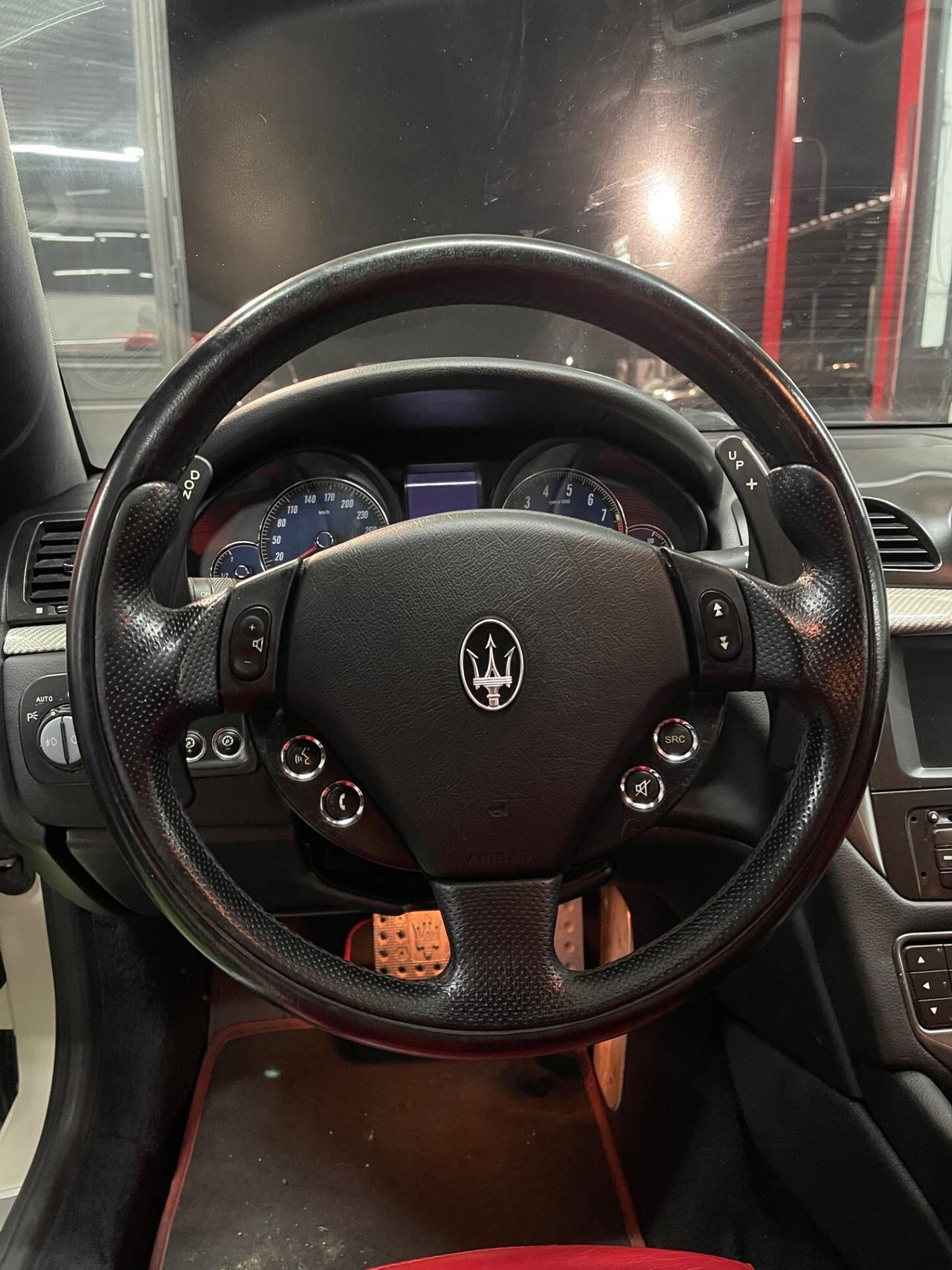 Maserati GranTurismo S 4.7 V8 MC Stradale PERMUTE RATE