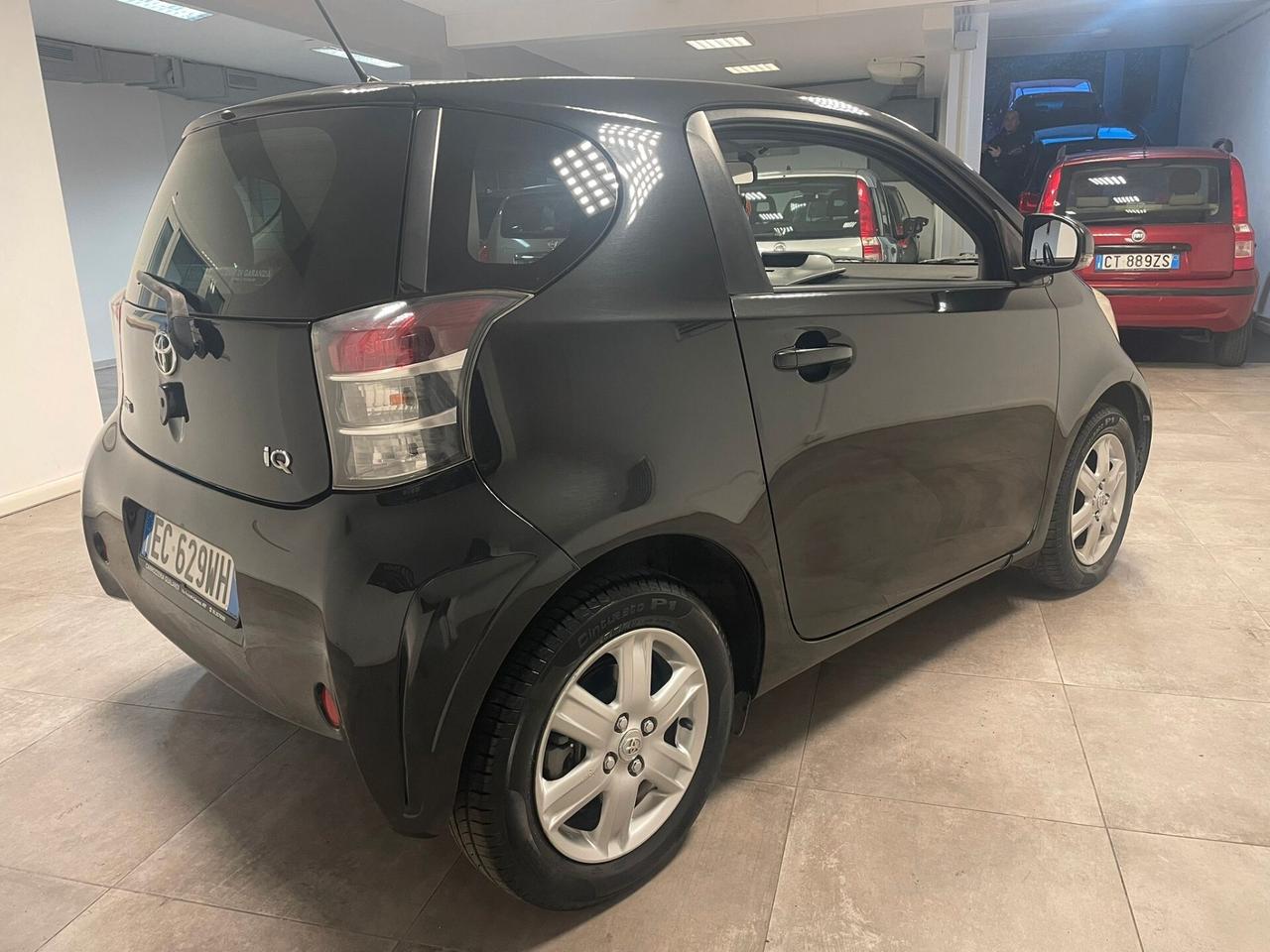 Toyota iQ 1.0 Sol