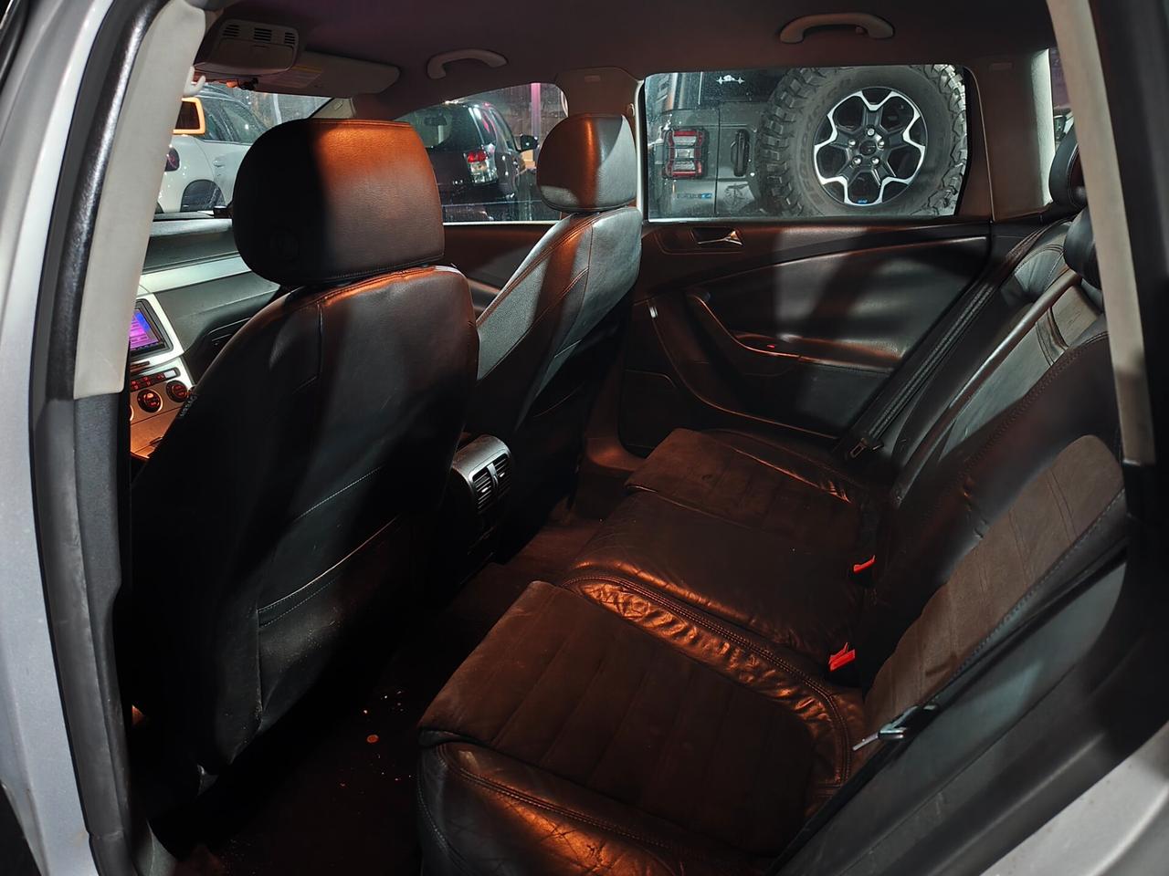 Volkswagen Passat 2.0 TDI Highline gancio di traino