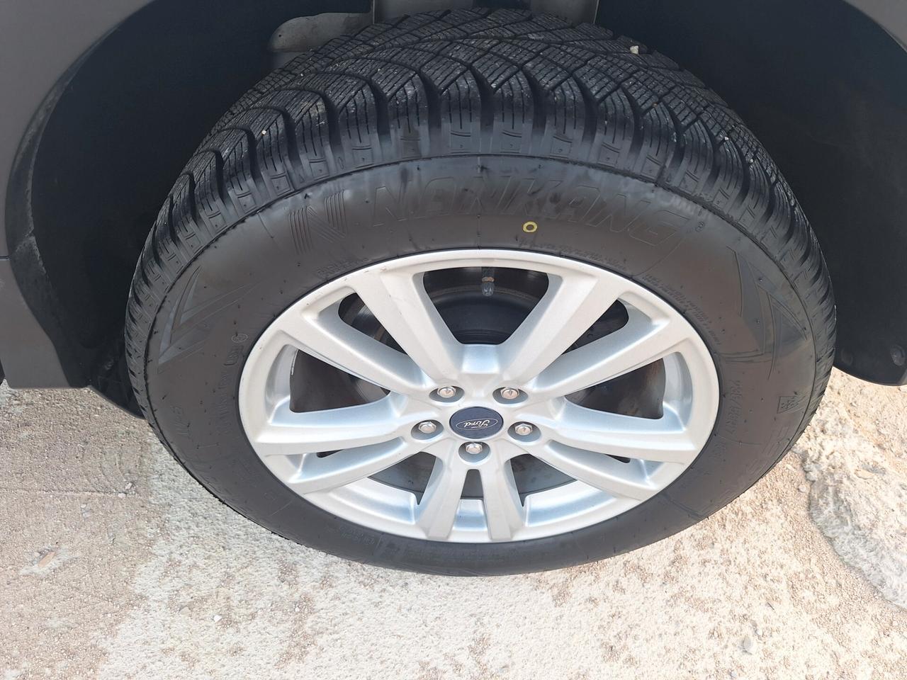 Ford Kuga 1.5 TDCI 120 CV Titanium PERFETTA