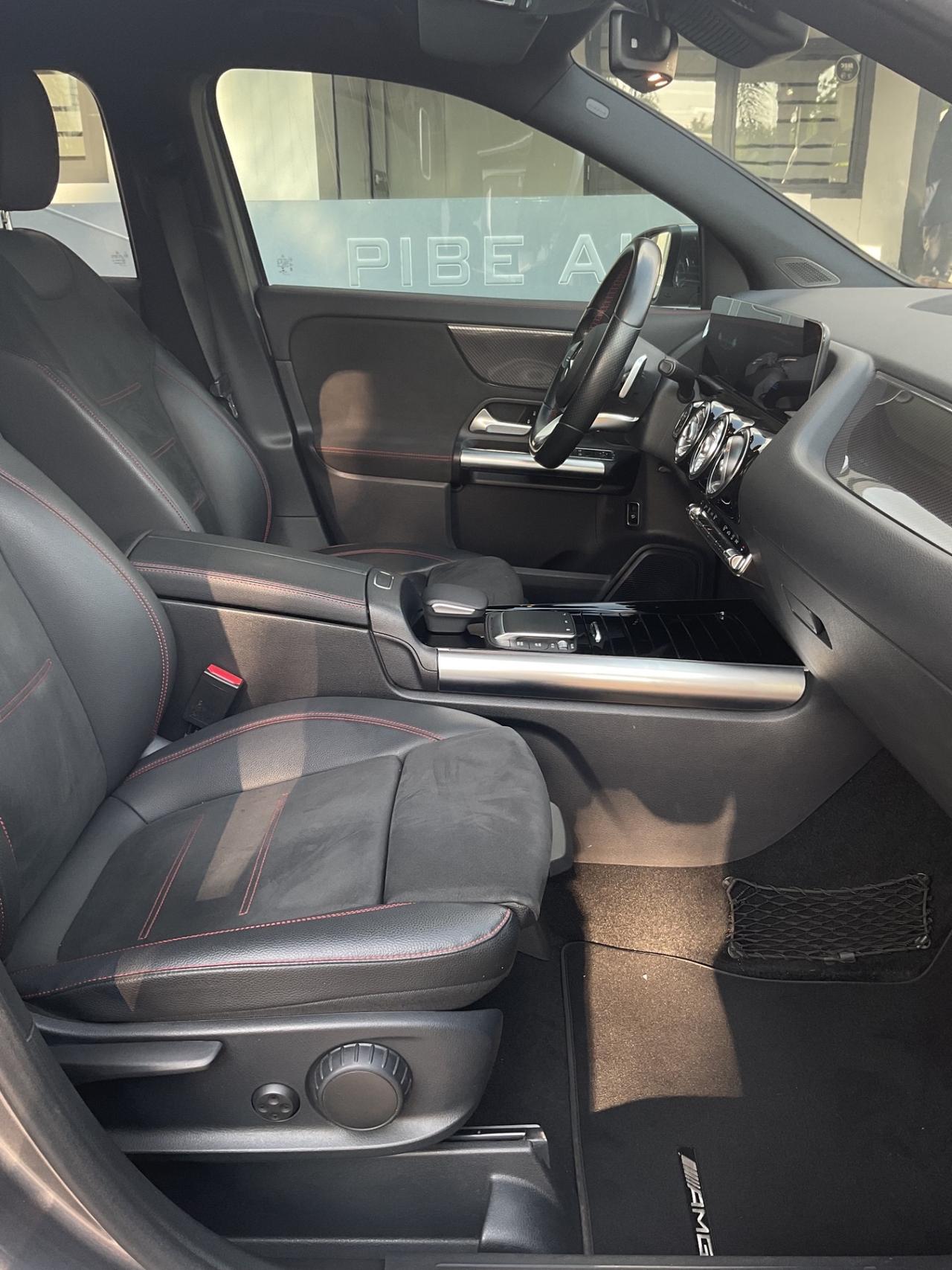 Mercedes-benz GLA 200 d Automatic Premium allestimento AMG