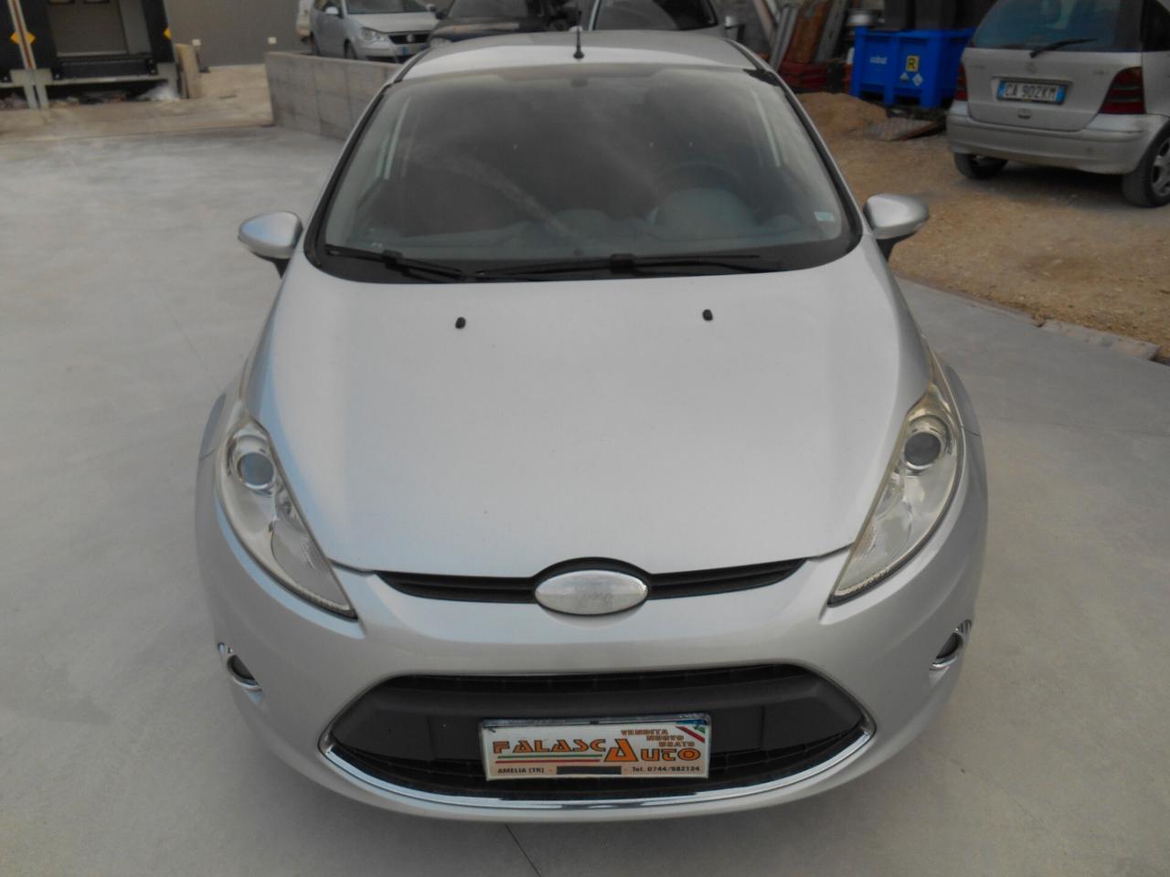 Ford Fiesta 1.4 5 porte Bz.- GPL Titanium ok Neopatentati