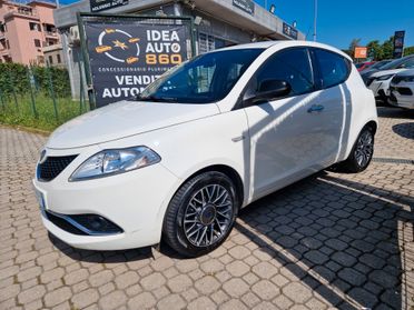 Lancia Ypsilon 1.2 69 CV 5 porte Platinum