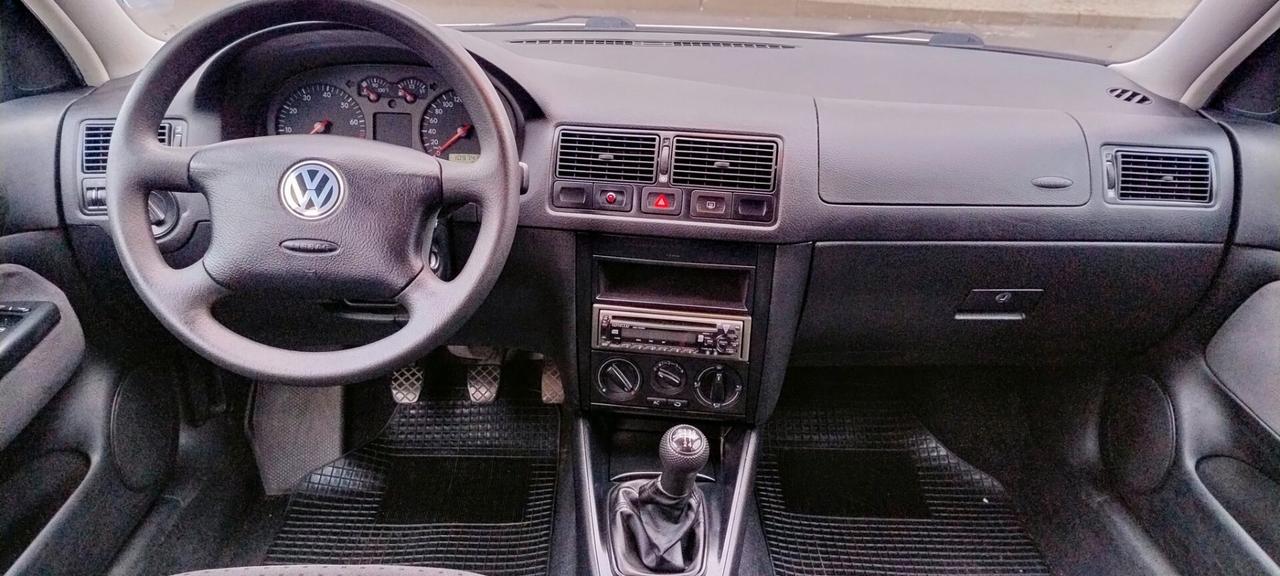 Volkswagen Golf 1.6 16V cat 5 porte Comfortline