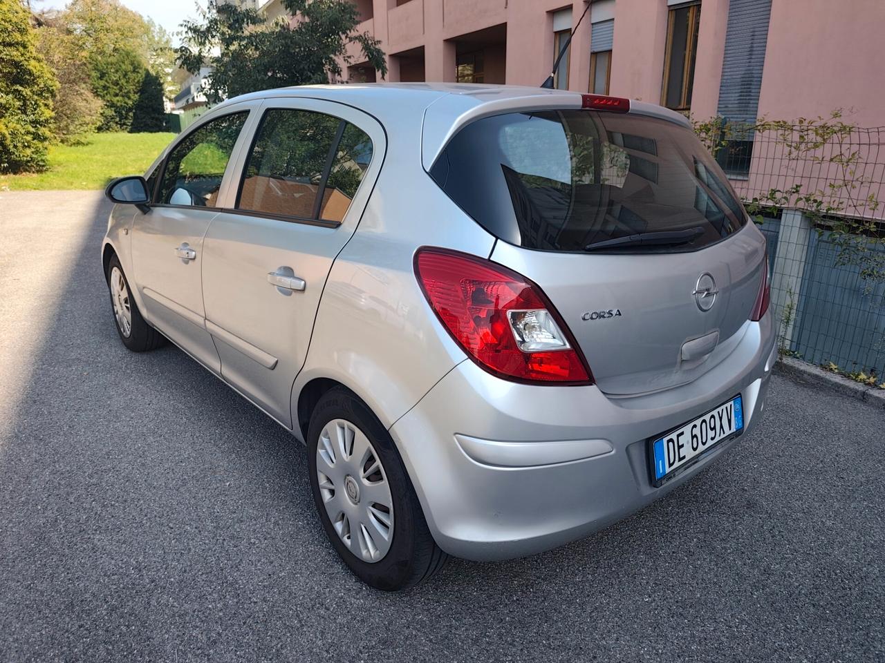 Opel Corsa 1.2 Benz 5 porte euro 4