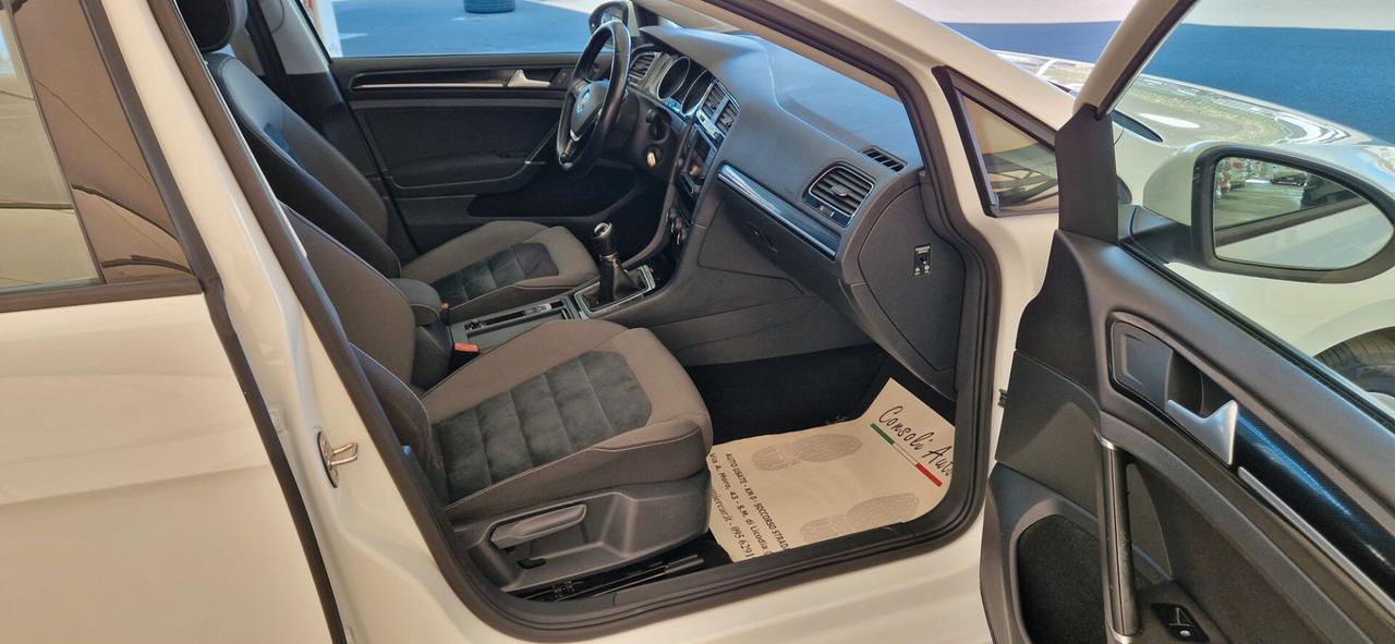 Volkswagen Golf 7 1.6 TDi 110cv 4MOTION Executive