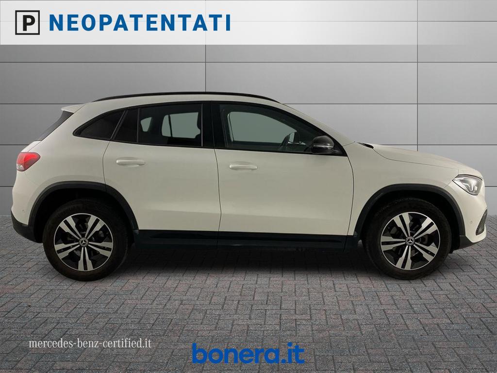 Mercedes GLA 180 180 Sport Plus 7G-DCT
