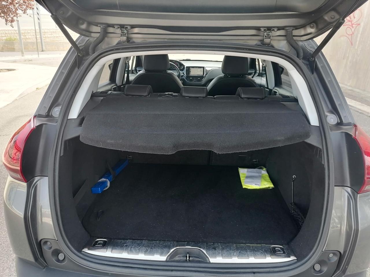 Peugeot 2008 1.6 BlueHDi 120 ALLURE 2017