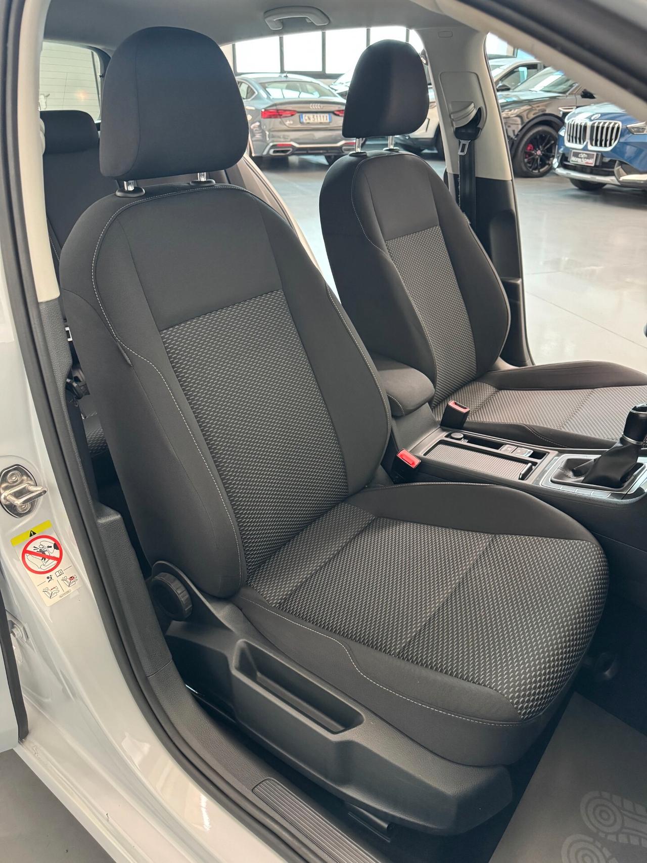 Volkswagen Golf 7.5 tsi 5p Trendline 1.0cc 85cv CarPlay OK Neopatentati