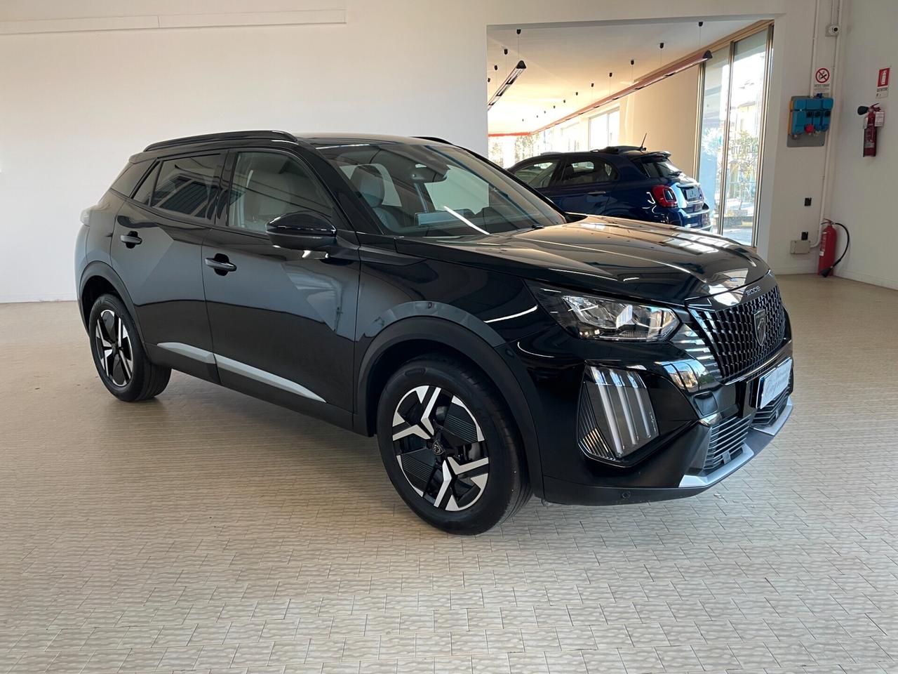 Peugeot 2008 100cv Allure 2025 NERO metalizzato