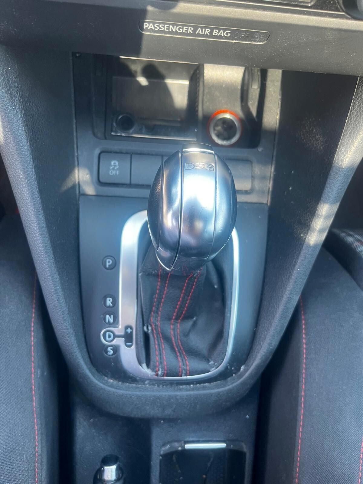 Volkswagen Golf GTI 2.0 TSI DSG 5p. - 2011