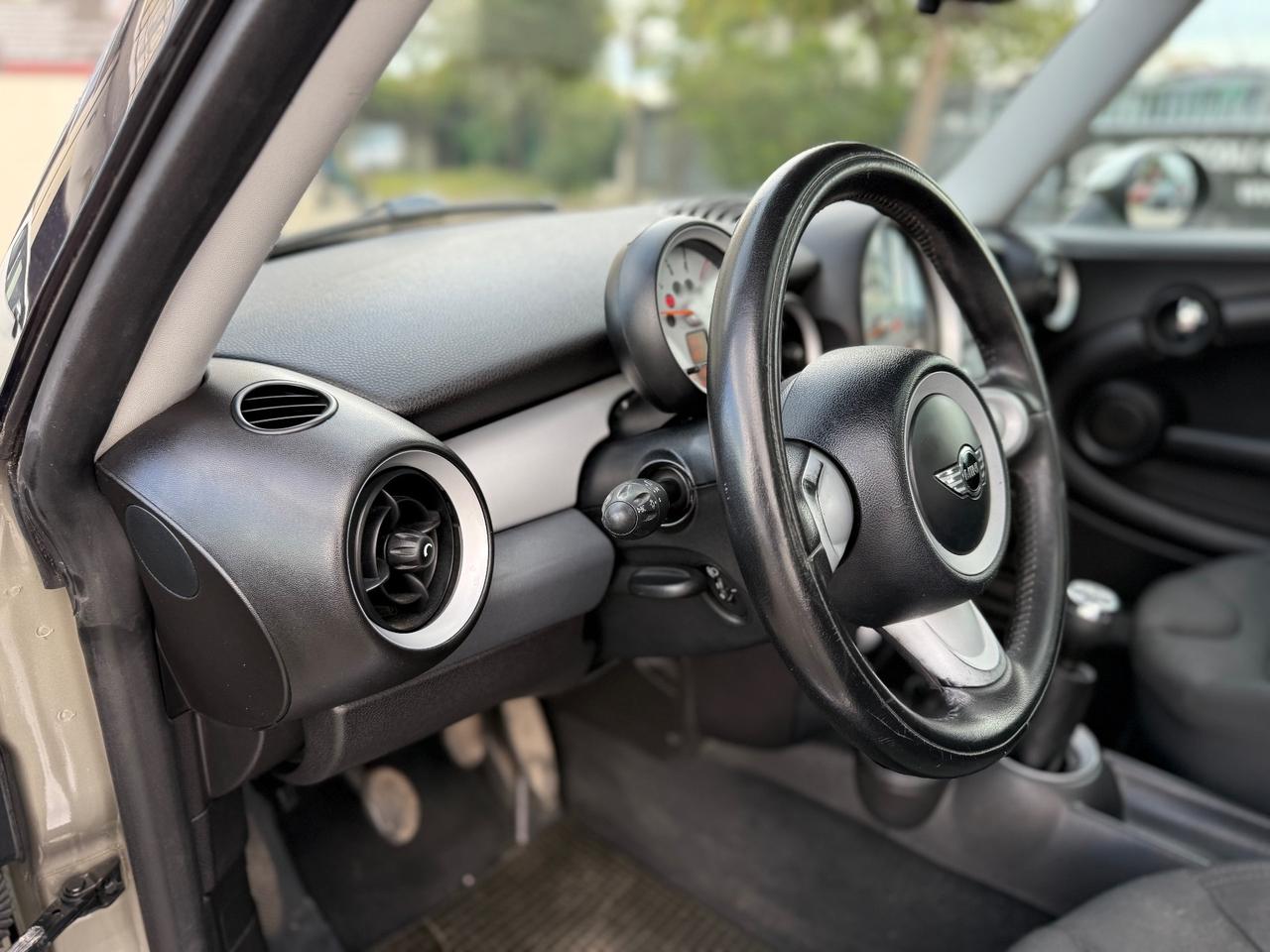 Mini 1.6 16V Cooper D NEOPATENTATI