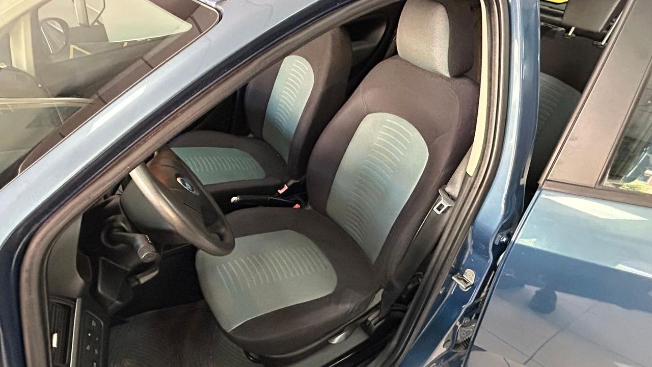 Fiat Grande Punto 1.4 5p CAMBIO AUTOMATICO