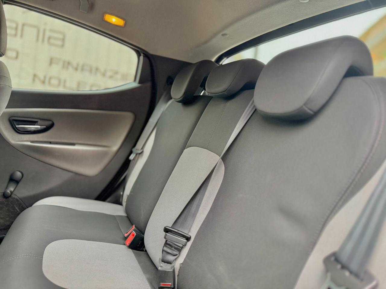 Lancia Ypsilon 1.2 69 CV 5p GPL Ecochic GPLRINNOVATO\DISTRUBIZIONEFATTA