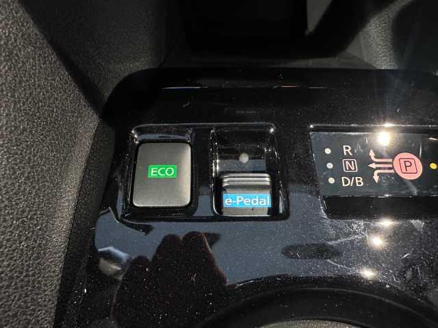 Nissan LEAF N-Connecta 40 kWh