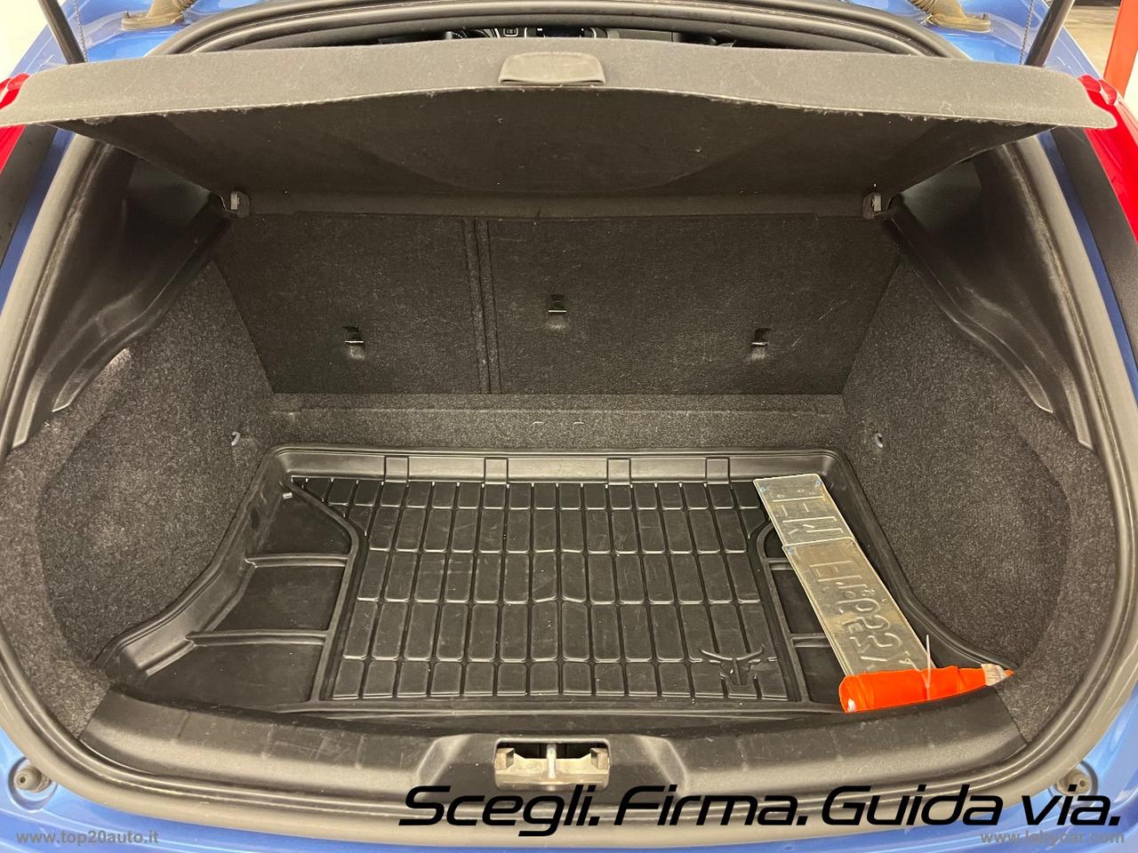 VOLVO V40 D2 R-design FARI LED|DOPPIO SCARICO