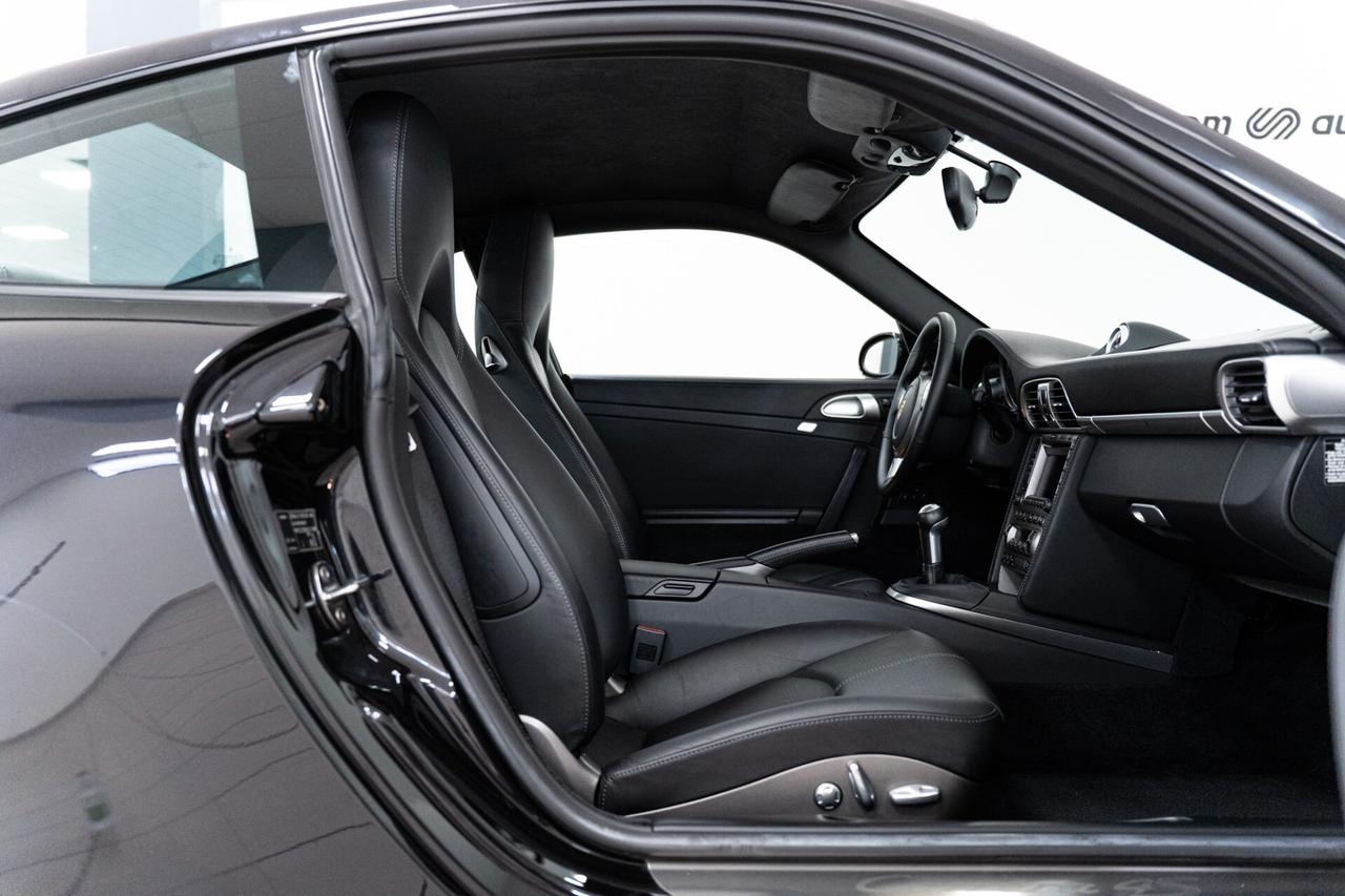 Porsche 911 Carrera 4S Coupé