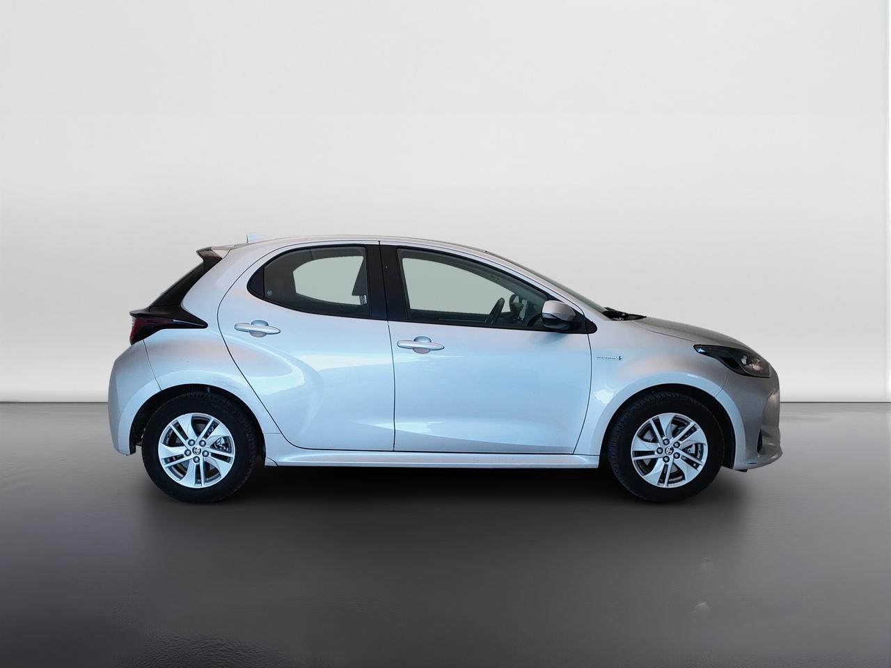TOYOTA Yaris IV 2020 - Yaris 1.5h Active